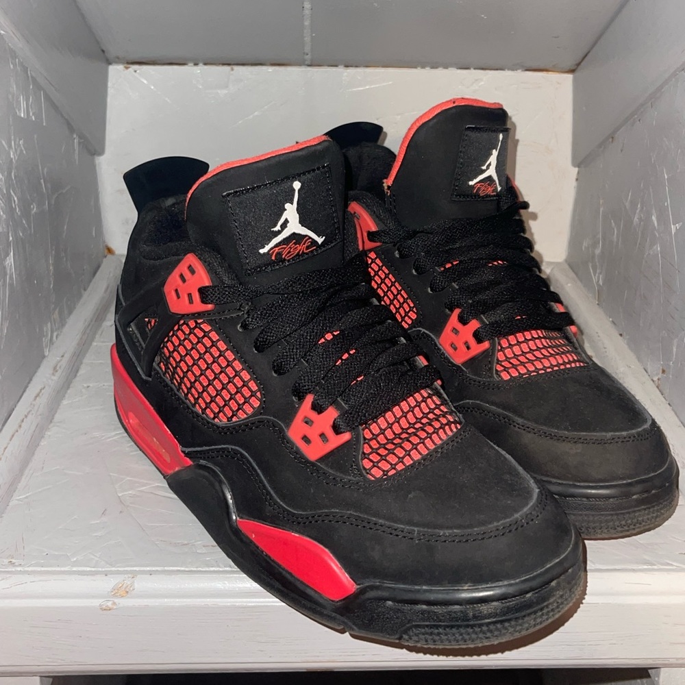 Jordan 4 Retro red thunder 7Y